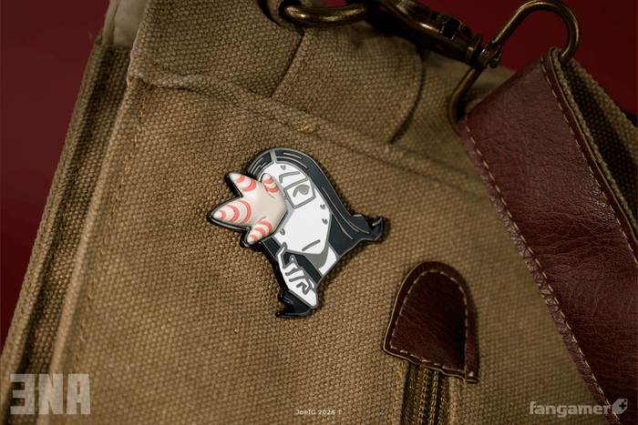 Coral Glasses Pin