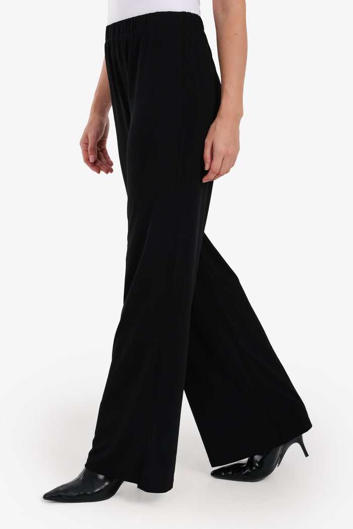 Relaxed Wide-Leg Pants