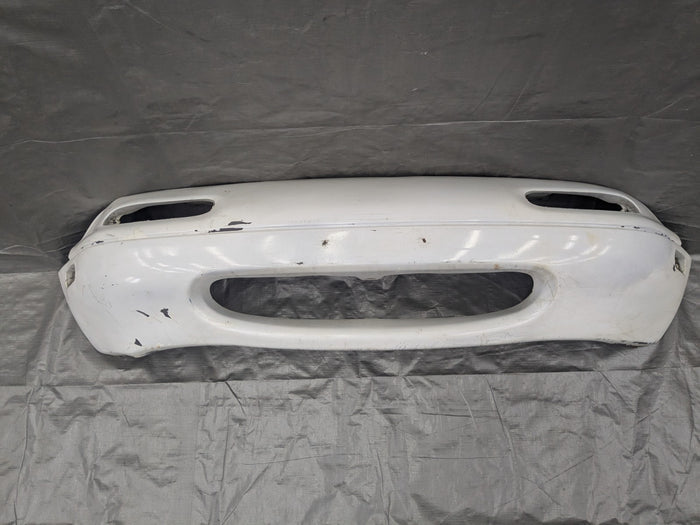 1990-1997 Mazda Miata Mx-5 OEM Front Bumper Cover White **BROKEN MOUNTS** 90NA5086 90-97 Mazda Miata OEM used part