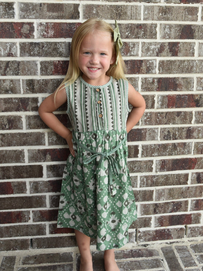 Abstract Green Printed Sleeveless Shift Dress With Drawstring Belt-Tie Dress Yo Baby Wholesale