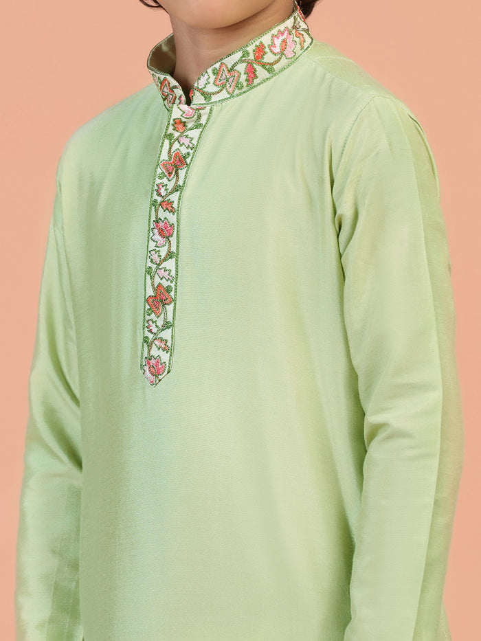 Boy's Green Solid Kurta