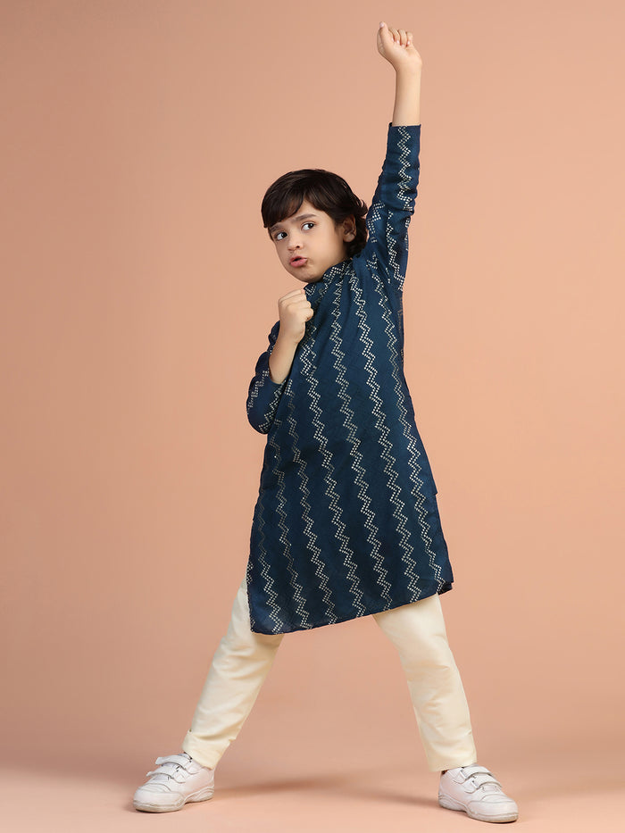 Boy's Navy Blue Textured Kurta
