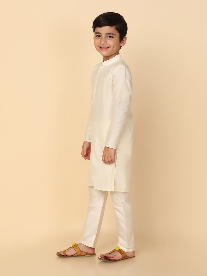 Boy's Off White Kurta Pyjama Set