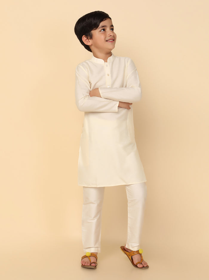 Boy's Off White Kurta Pyjama Set