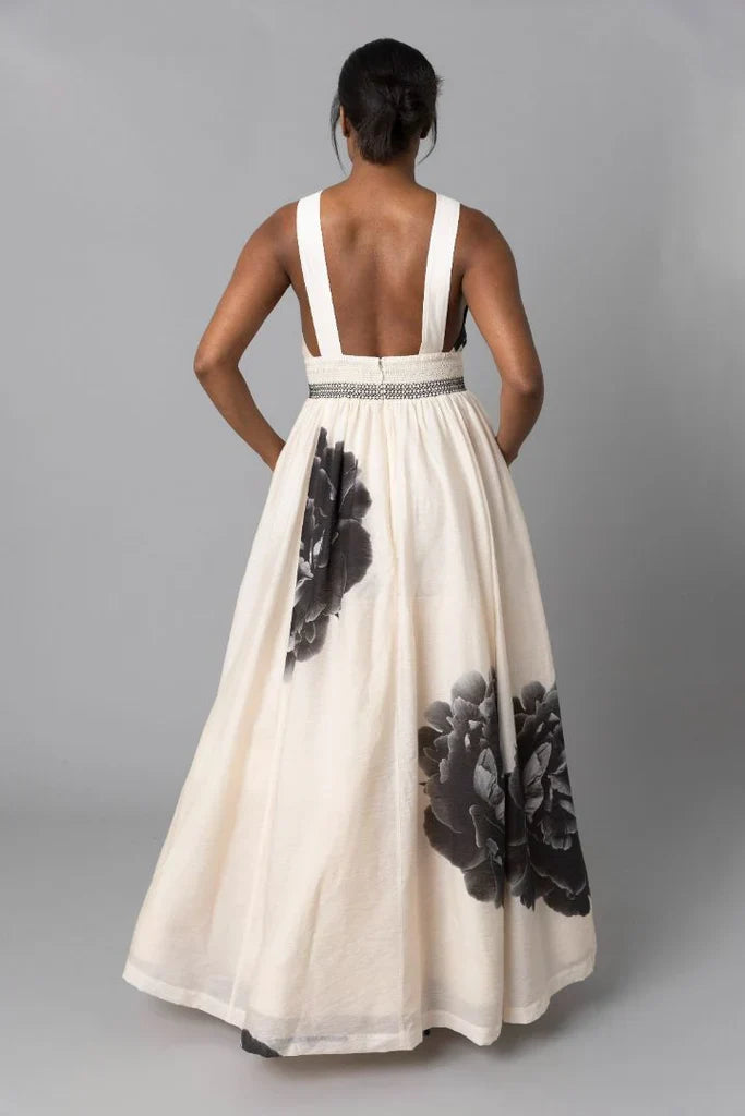 Chasing Dawn Halter Maxi - Black Peony