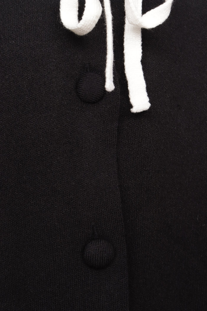 Contrast-Trim Buttoned Top