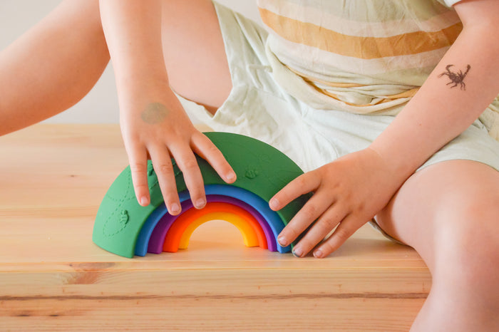 Jellystone Over the Rainbow Stacking Arches - Rainbow Bright