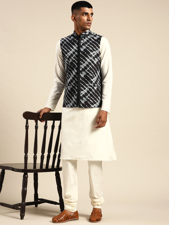 Kisah Men Black Color Kurta Jacket Set