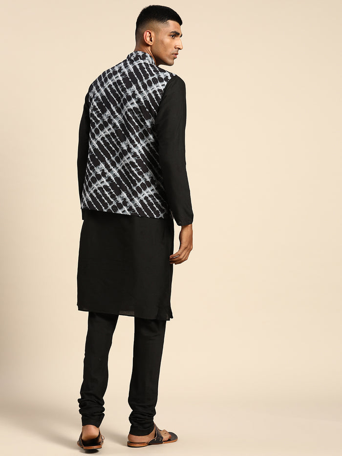 Kisah Men Black Color Kurta Jacket Set