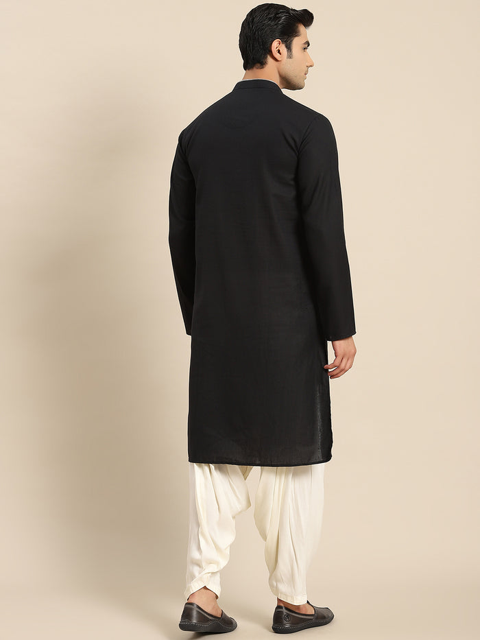 Kisah Men Black Kurta Set