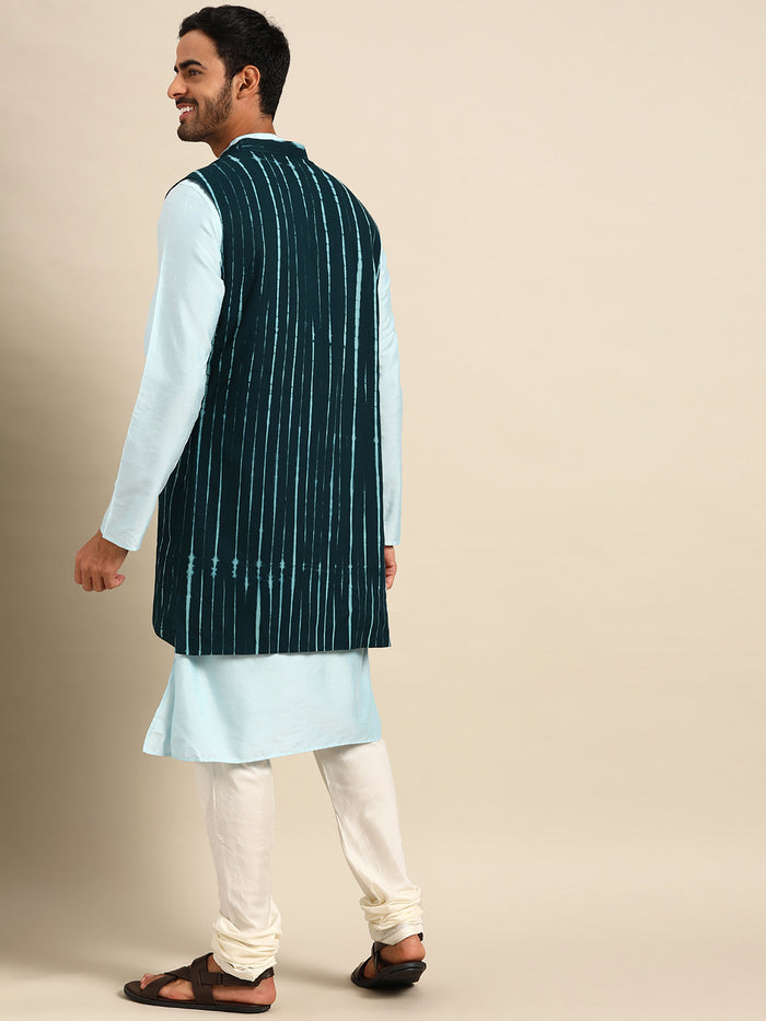 Kisah men Green kurta jacket set