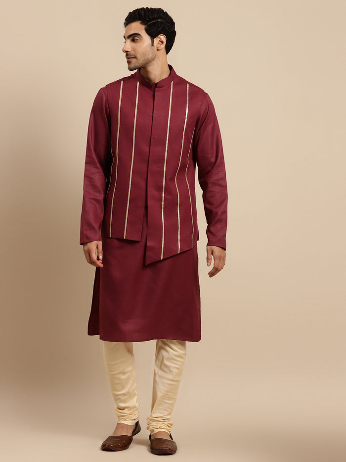 Kisah men Maroon nehru jacket (Set of 1)