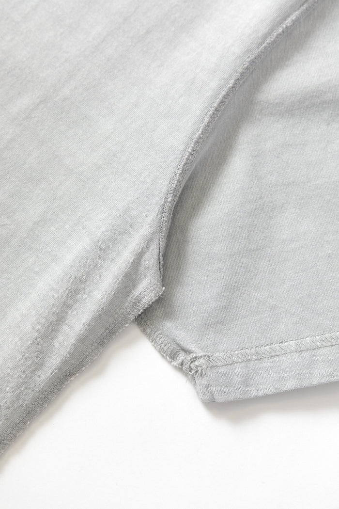 Larriet - Blind Tee - Grey