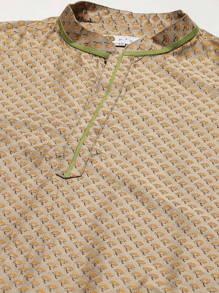 Men Gold Stripes Kurta