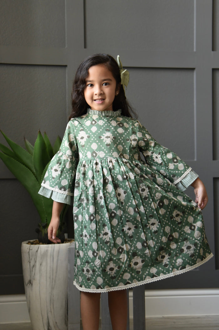 Printed Bell-Sleeves Ruffle Dress Dress Yo Baby Wholesale