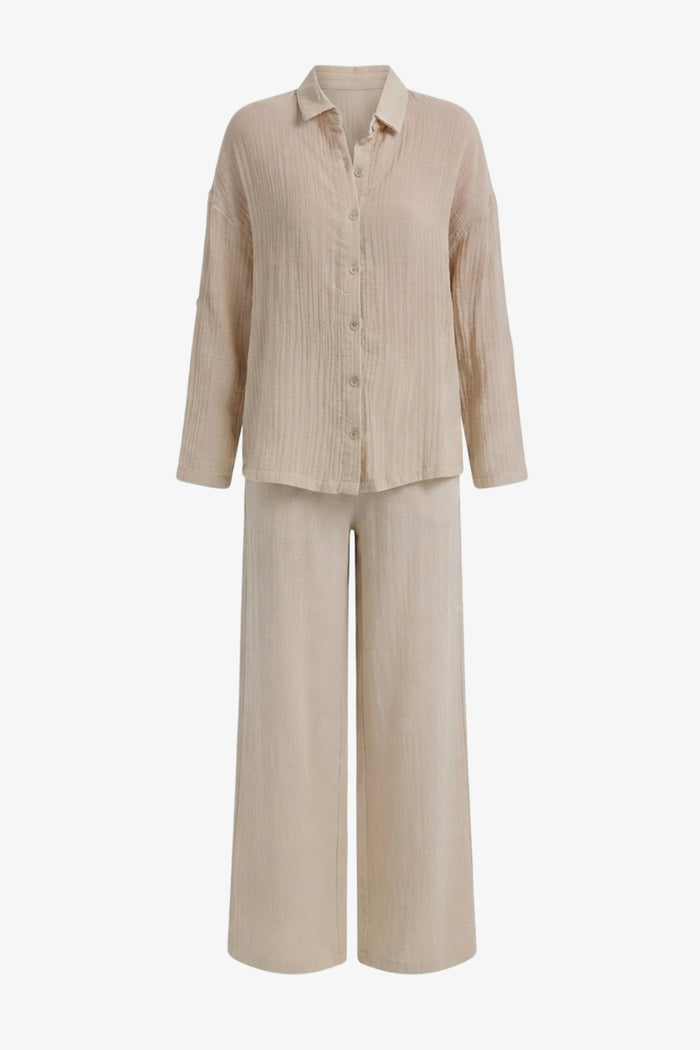 Relaxed Buttoned Set