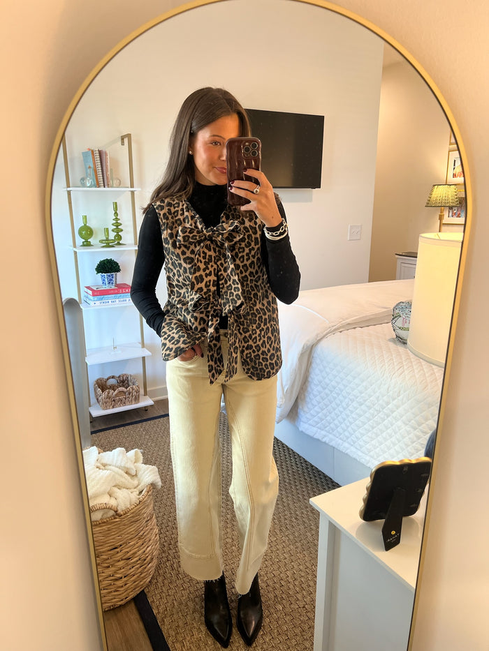 Risk Taker Mid-Rise Jeans - Ecru FREE PEOPLE