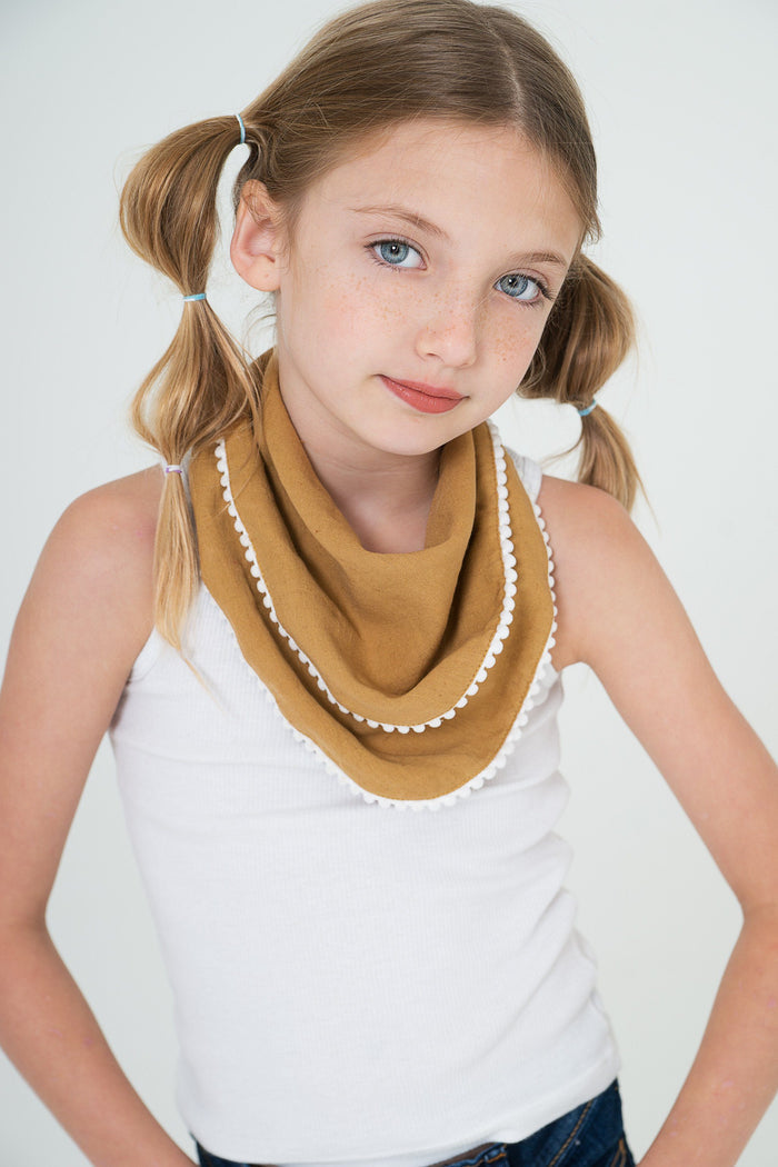 Set of 3 Pom-Pom Lace Scarf/Bib Scarf/Bib Yo Baby Wholesale