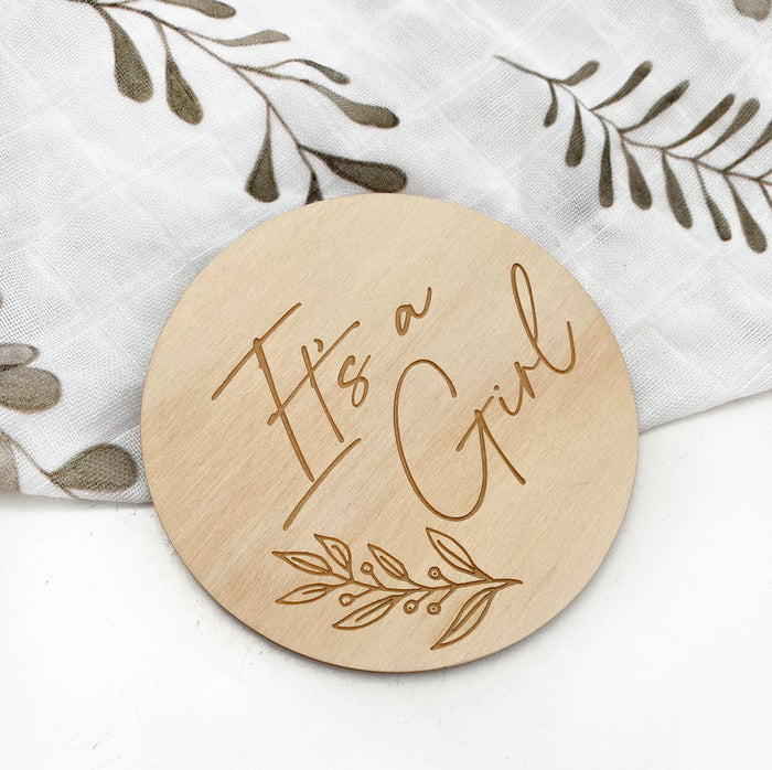 Signature Series Timber Baby Milestone Announcement Plaques