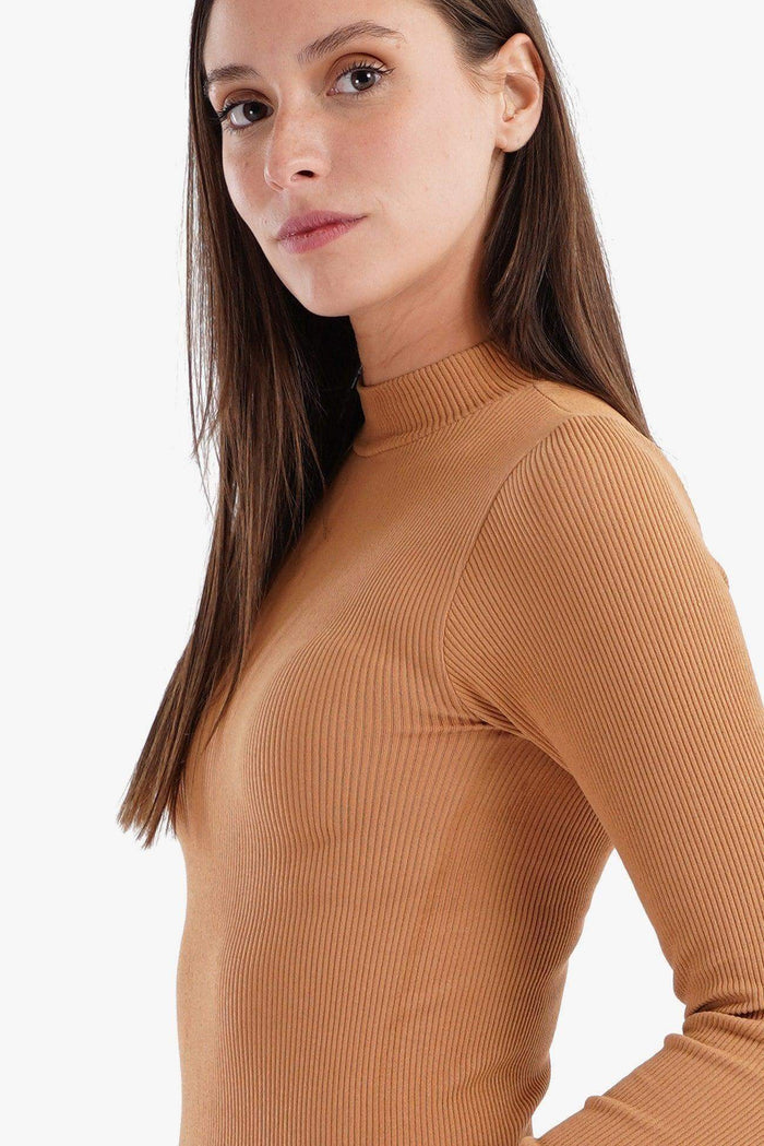Top with Thumbhole Cuffs - Carina - كارينا